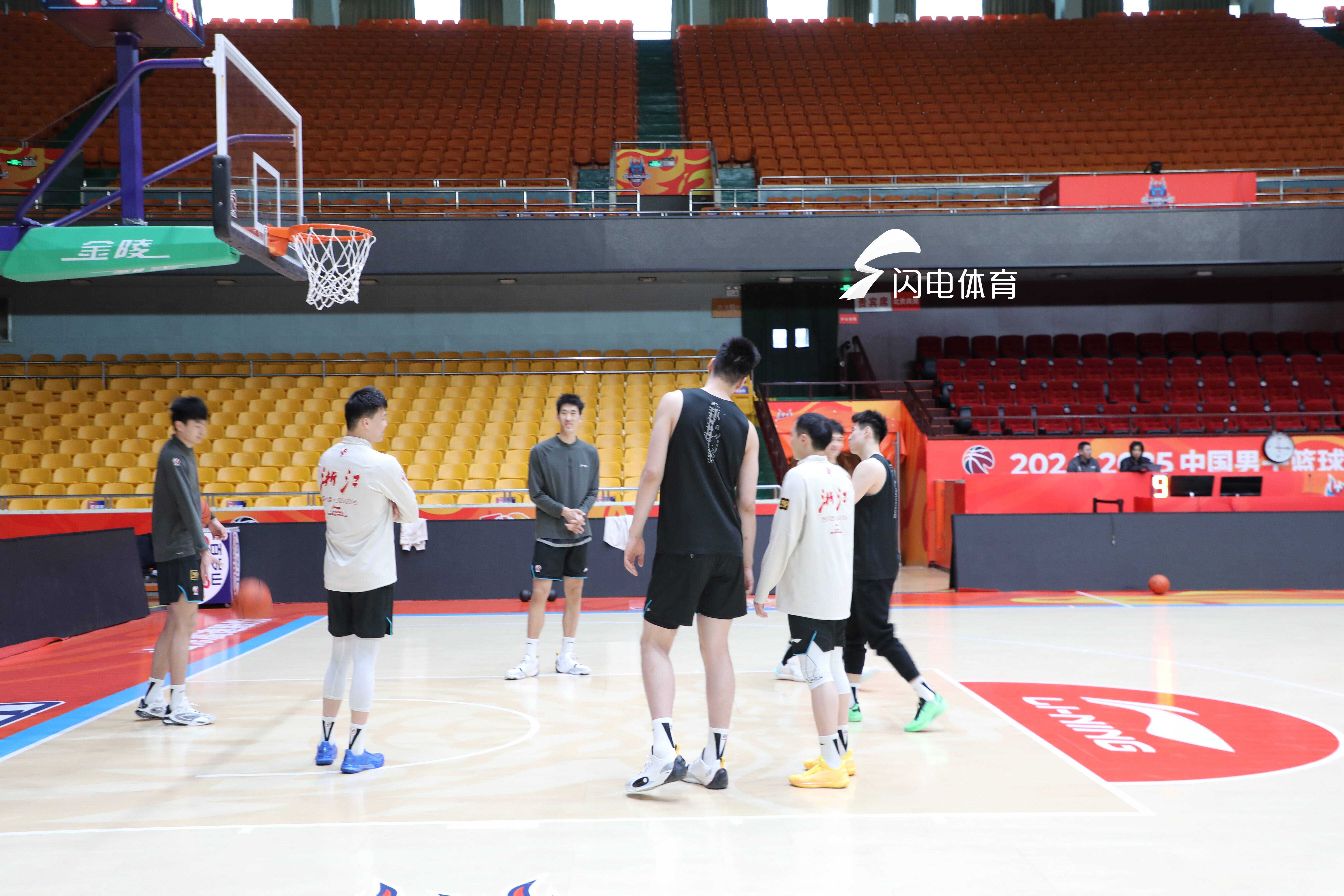 浙江稠州击败山东队