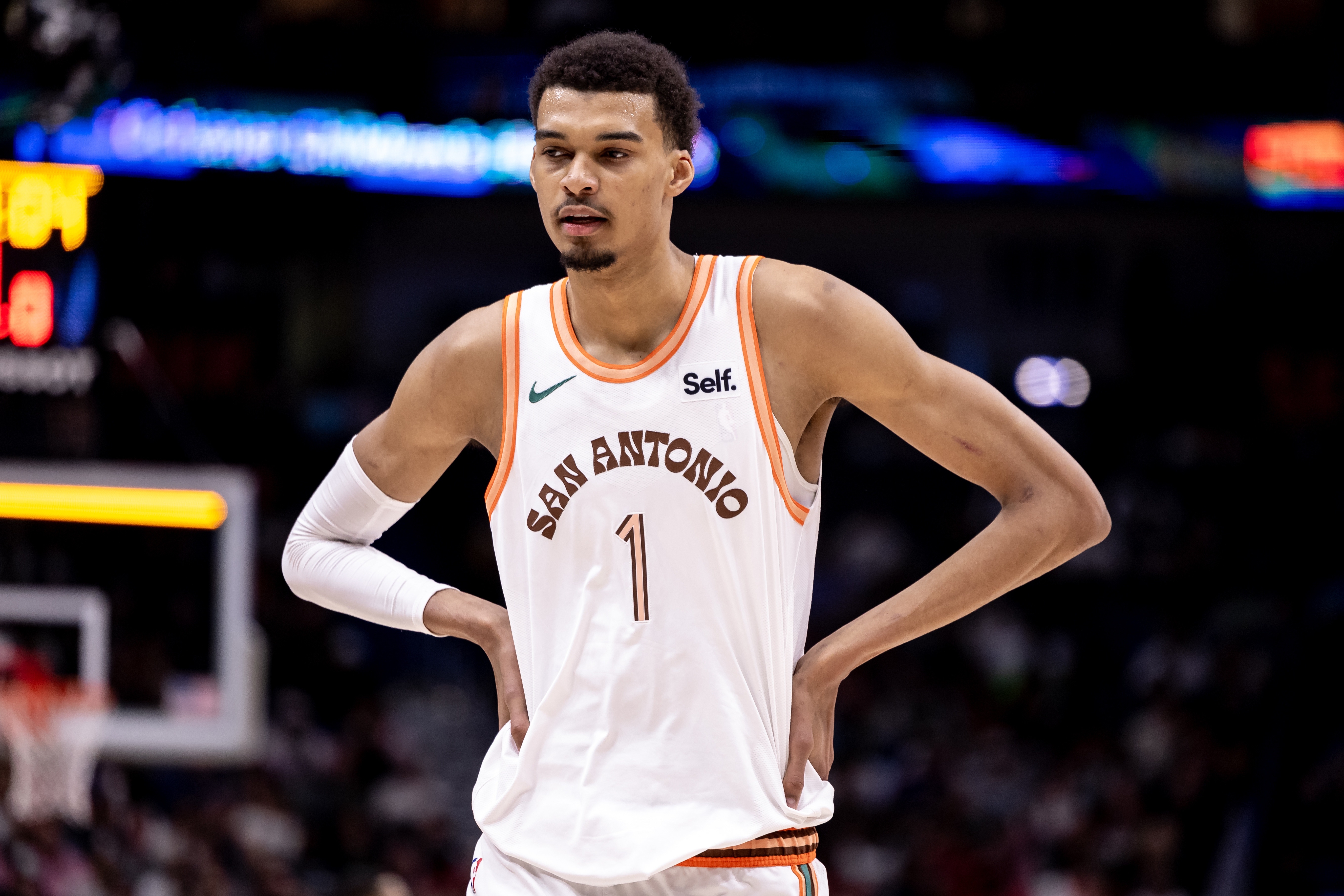 雄马刺队实力碾压，完胜对手的简单介绍