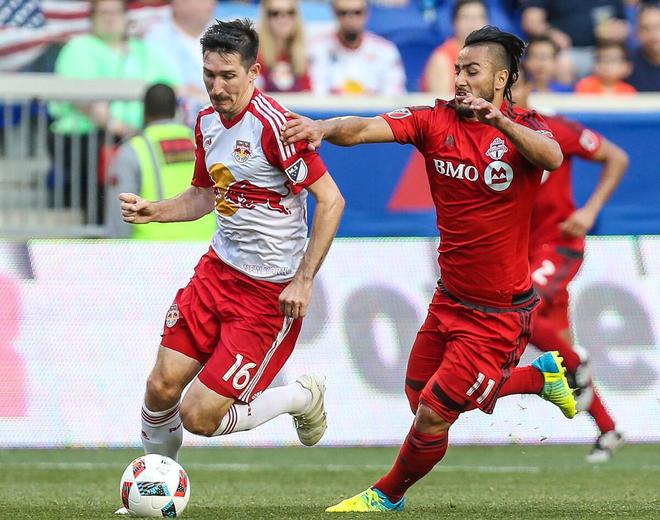 摩斯主场不敌南锡，法甲降级压力愈发沉重的简单介绍