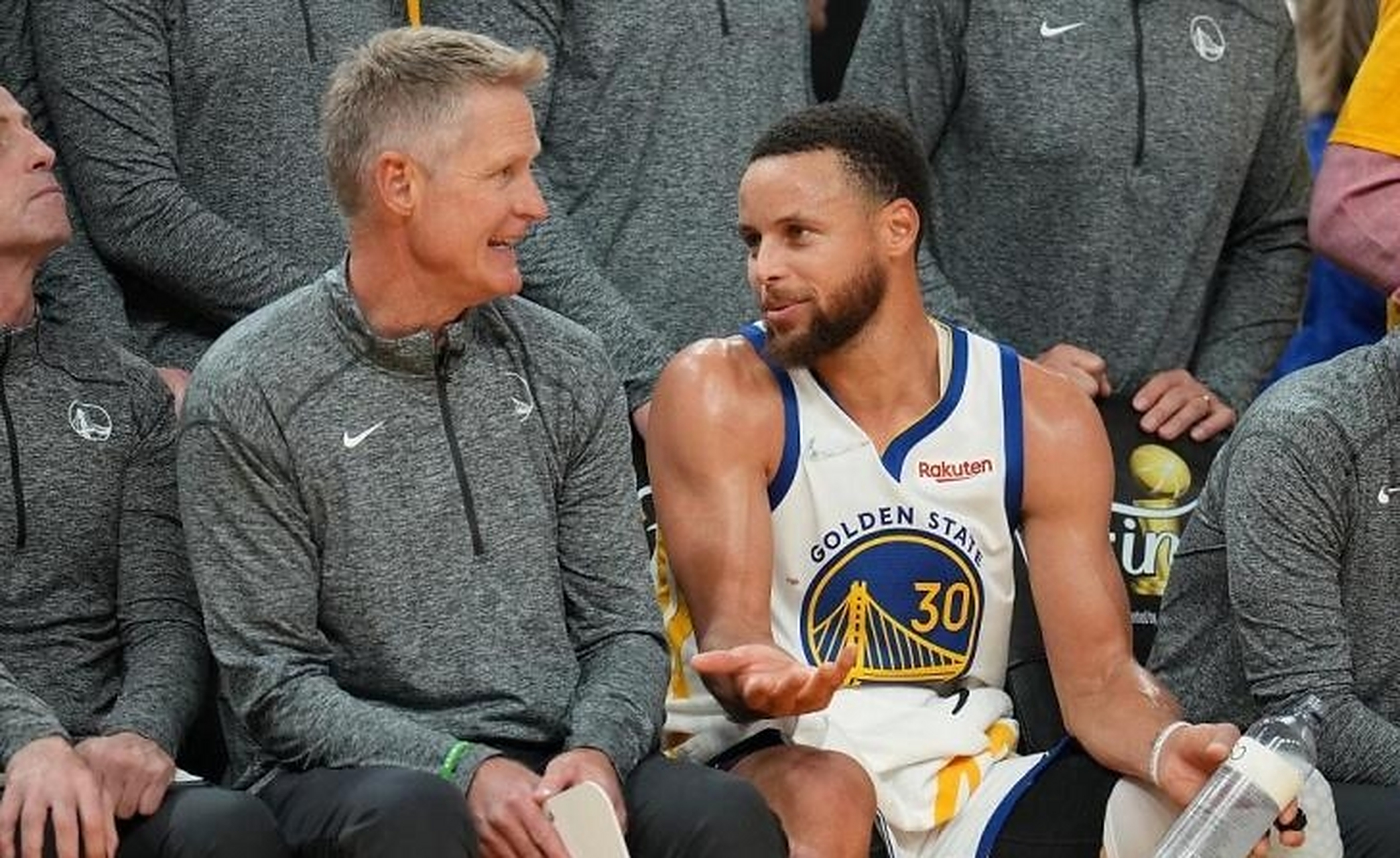 黄蜂客场不敌猛龙，吞下两连败