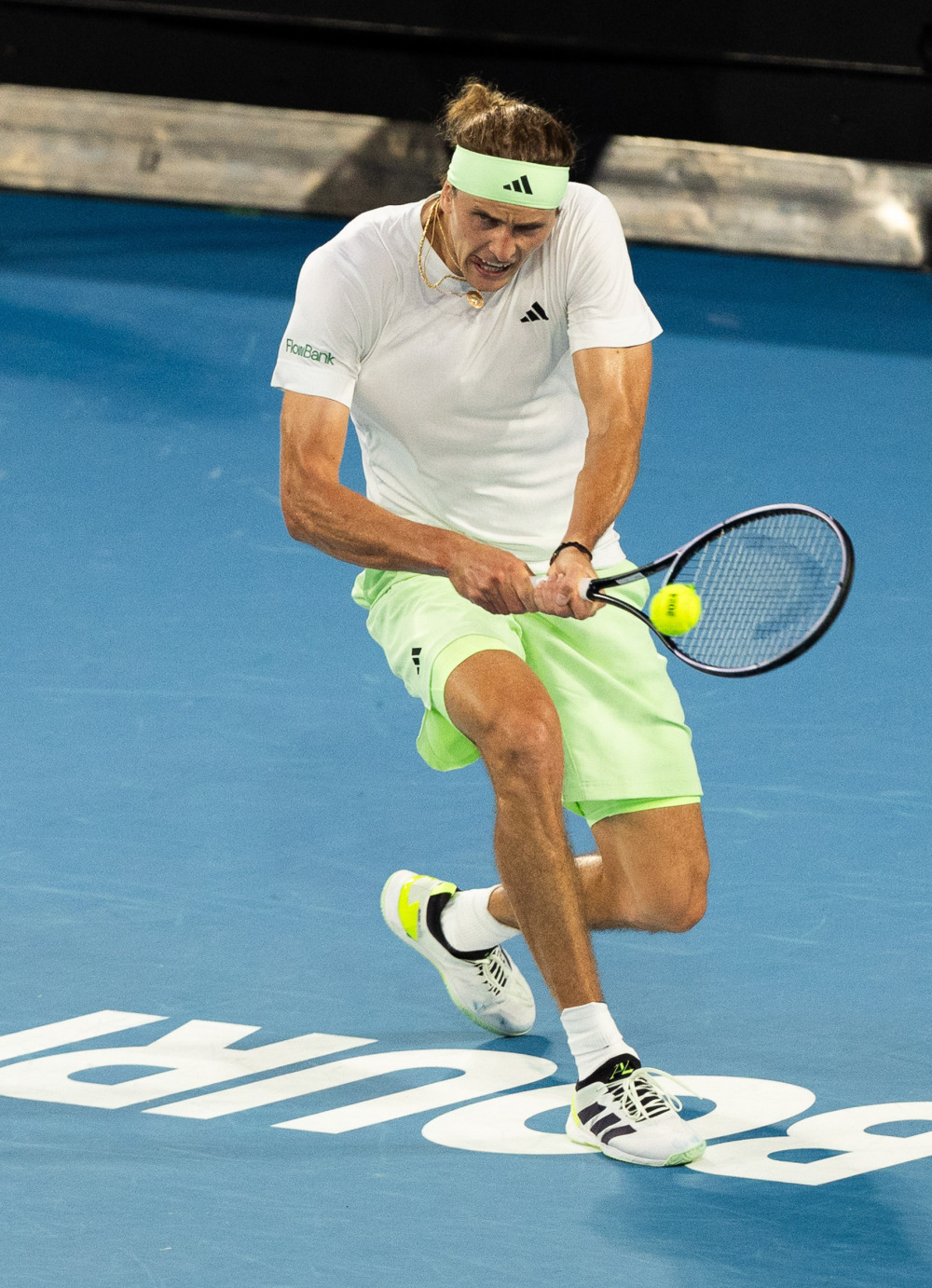 英国网球队力克西班牙网球队，兹维列夫高光表现