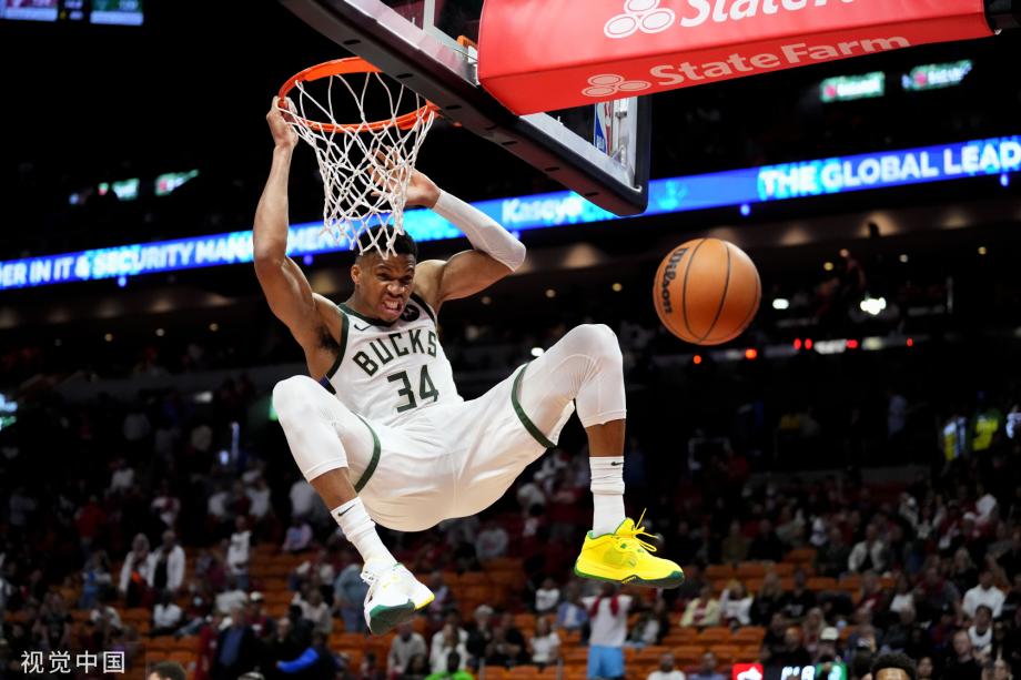 雄鹿大胜老鹰！字母哥独揽高分