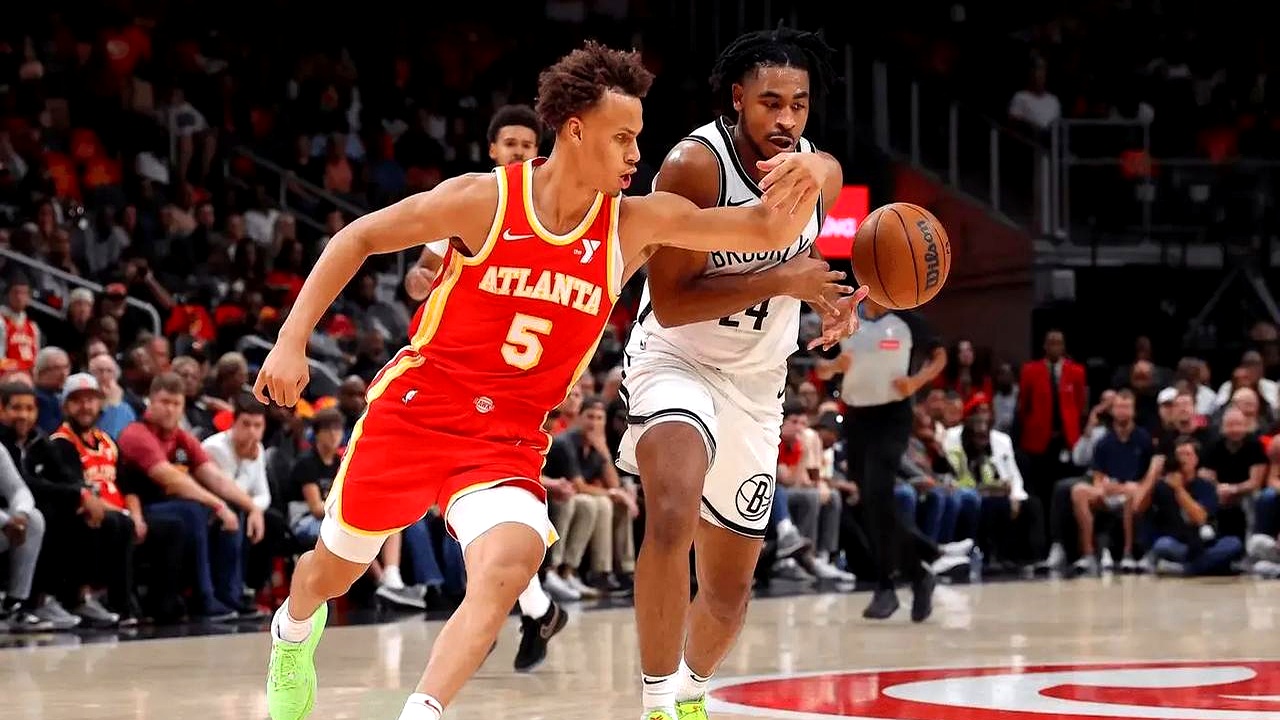 老鹰大胜民，特雷杨闪电表现横扫对手